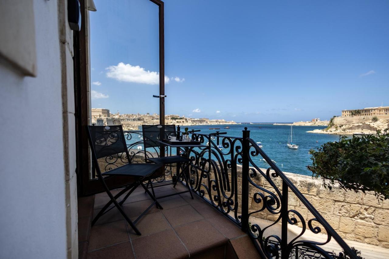 Blue Eye - Waterfront Home In A Scenic Location Биргу Экстерьер фото